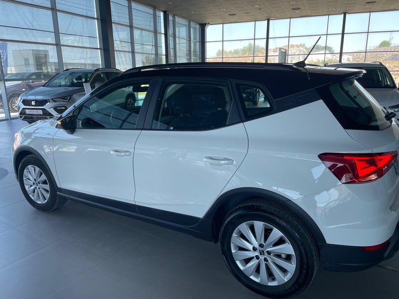 SEAT Arona 1.0 TSI Style Plus (2021) 2021