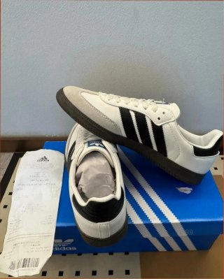 Adidas Samba Talla 43 Blancas y Negras