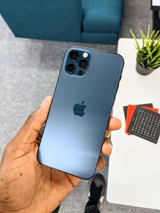 iPhone 12 Pro Azul