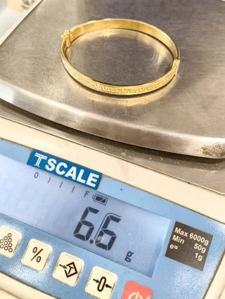 ORO NUEVO 18KT Caña grecas talladas