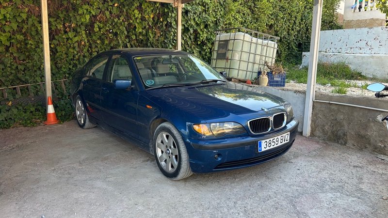 BMW Serie 3 2002 - foto 1