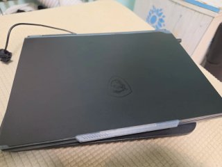 Portátil MSI Cyborg 14 A13VF