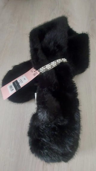 Collo/stola Nuna Lie ecopelliccia con perle