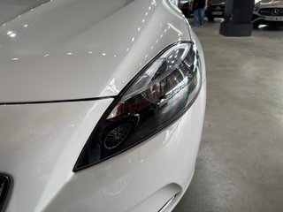 Volvo V40 1.6 D2 KINETIC (2014)