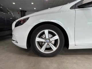Volvo V40 1.6 D2 KINETIC (2014)