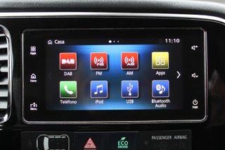 Mitsubishi OUTLANDER 2.0 PHEV Kaiteki Auto 4WD (2017)