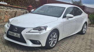 Lexus IS 2016