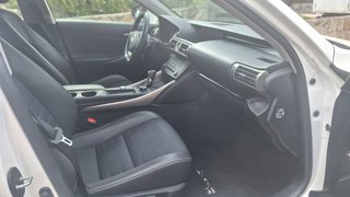 Lexus IS 2016