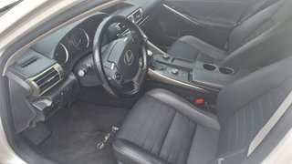 Lexus IS 2016