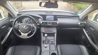 Lexus IS 2016