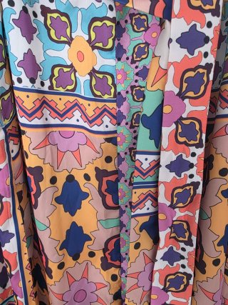 Kimono Zara Talla XS Estampado.