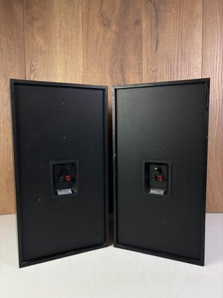 Bowers & Wilkins DM110 altavoces ingleses