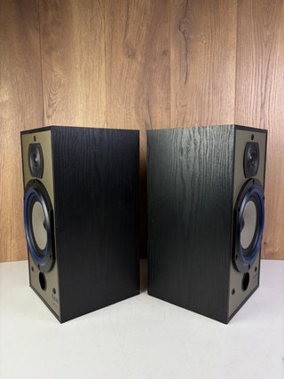 Bowers & Wilkins DM110 altavoces ingleses