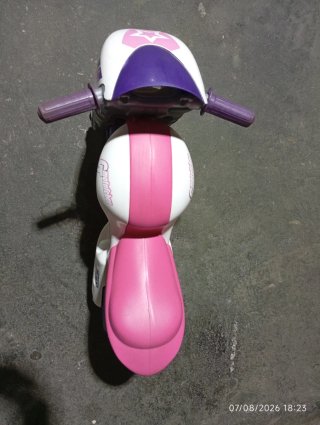 Moto de juguete rosa y morada Fever RR