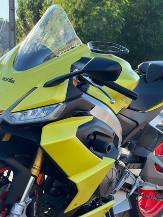 Aprilia RS660 2021 – 11.974km – 100 CV – Extras