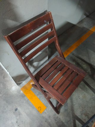 Conjunto mesa y 4 sillas de teka
