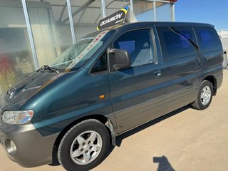 Hyundai H-1