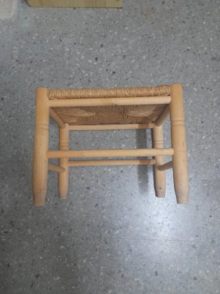 Banqueta/Taburete de madera
