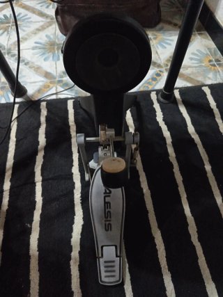 Batería Electrónica Alesis DM7X