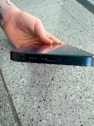 iPhone 13 Negro/Azul Marino 256gb