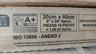 Suelo porcelánico 20x60cm Castaño
