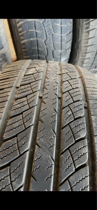 5 Ruedas con llanta nissan patrol 265 70 16
