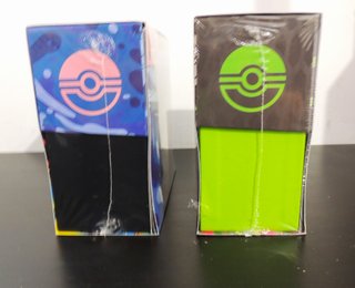 Caja Entrenador Élite Pokémon: Caos Creciente y Eq