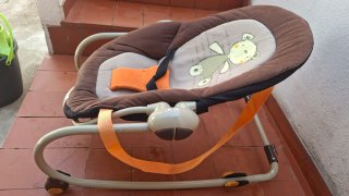 Mecedora bebé con estampado de oso