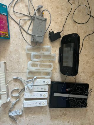 Consola Wii U Negra + Juegos