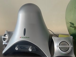 Altavoces Heineken Plata y Negro