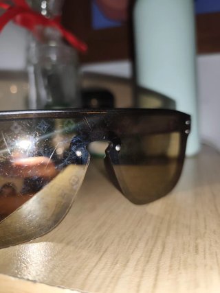 Gafas de sol marrones