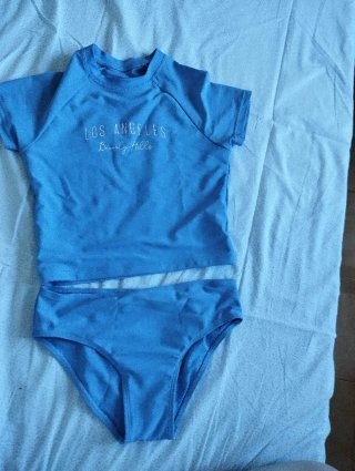 Bañadores niña, 7 unidades, varios modelos