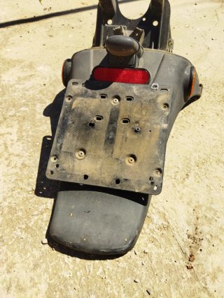 Portamatriculas Piaggio Fly