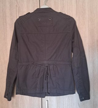 Chaqueta ONLY verde militar Talla XS