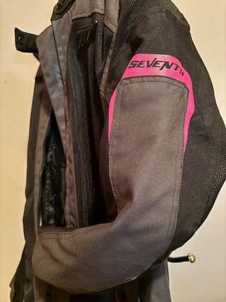Chaqueta Moto Verano SEVENTY SD-JT68 GRIS/ROSA
