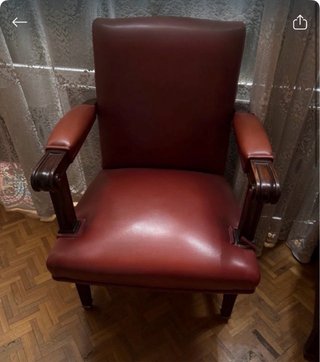 Sillónes antiguos de despacho en piel