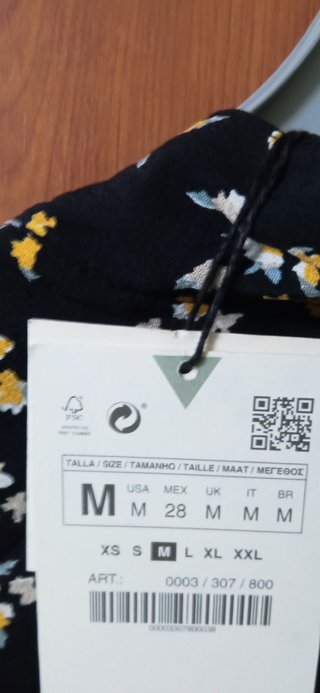 Vestido negro largo estampado floral