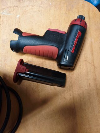 Avvitatore Snap-on 7.2V CTSE561CL + Caricabatterie