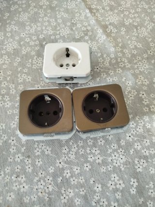3 Enchufes Simon 75432-39