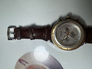 Reloj D&G Cronógrafo Swiss Made Dorado