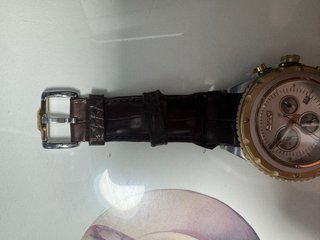 Reloj D&G Cronógrafo Swiss Made Dorado