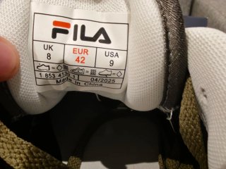 Zapatillas Fila Verde Oliva y Blancas