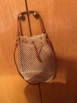Bolso de verano tejido beige