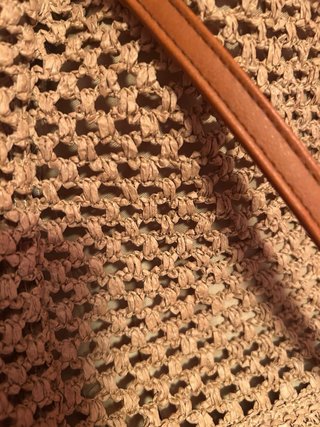 Bolso de verano tejido beige
