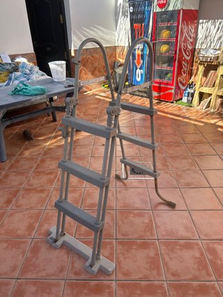 Escalera Piscina Gris Metal y Plástico