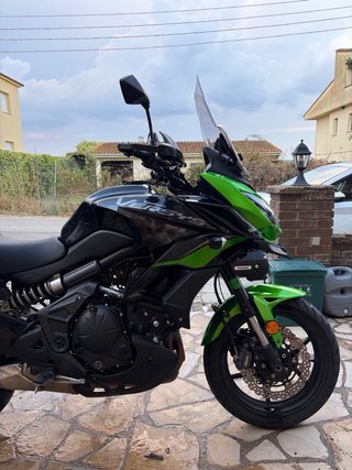 Kawasaki Versys 650 Adventure Verde
