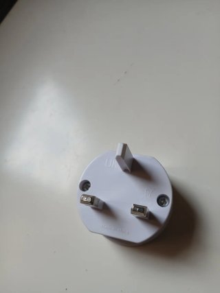 7 Adaptadores de Corriente Varios