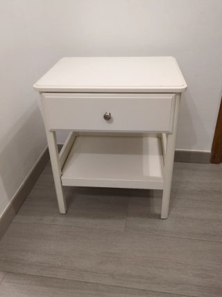 Mesita de noche Ikea Tyssdal