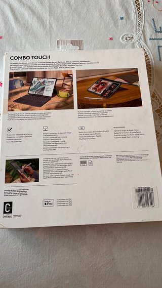 Logitech Combo Touch iPad Pro 13 Nuevo