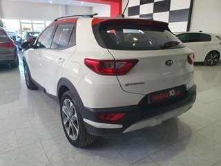 KIA Stonic 1.0 TGDI. Drive